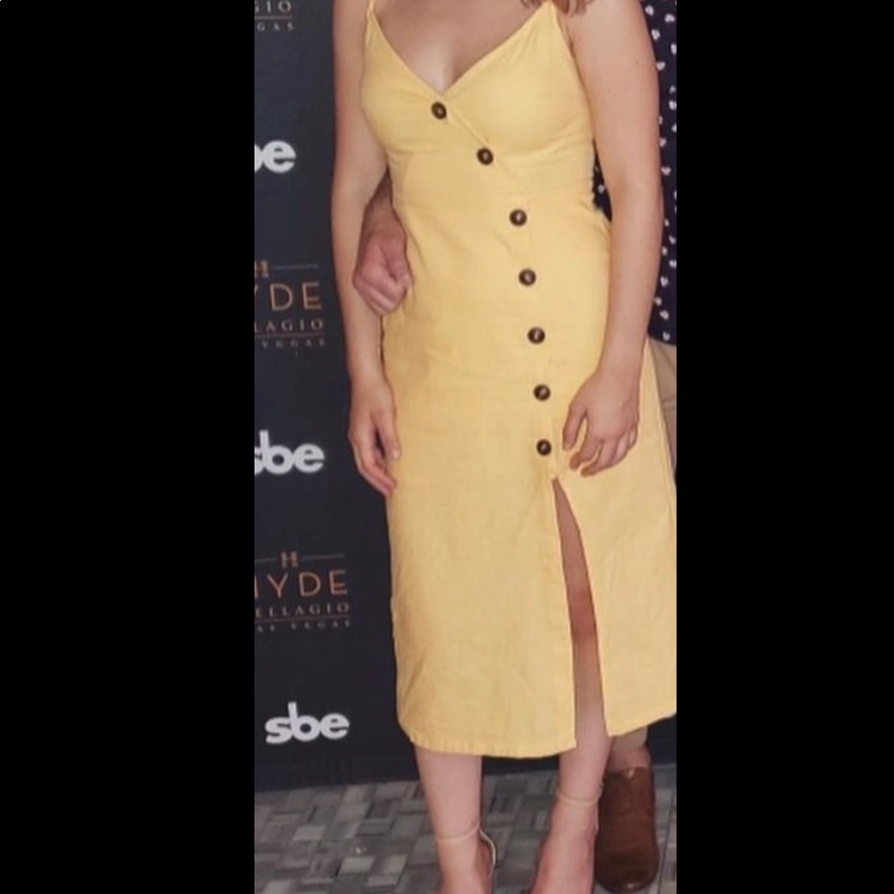 Lush - midi yellow dress.